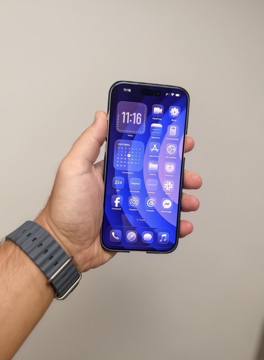 SpaceWall's tweet photo. Blue Orbit Layers 🔵

A clean abstract wallpaper with deep blue curves, soft violet tones, and layered circular motion. Minimal, polished, and perfect for a calm iPhone Home Screen🤙🏻

#AbstractWallpaper #BlueWallpaper #MinimalWallpaper #iPhoneSetup #WallSpace https://t.co/Bg2wtlFrxO