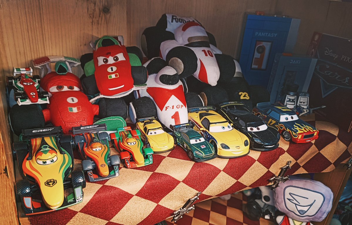BlackStar_LNF's tweet photo. my cars things... https://t.co/qO6Ykokj76