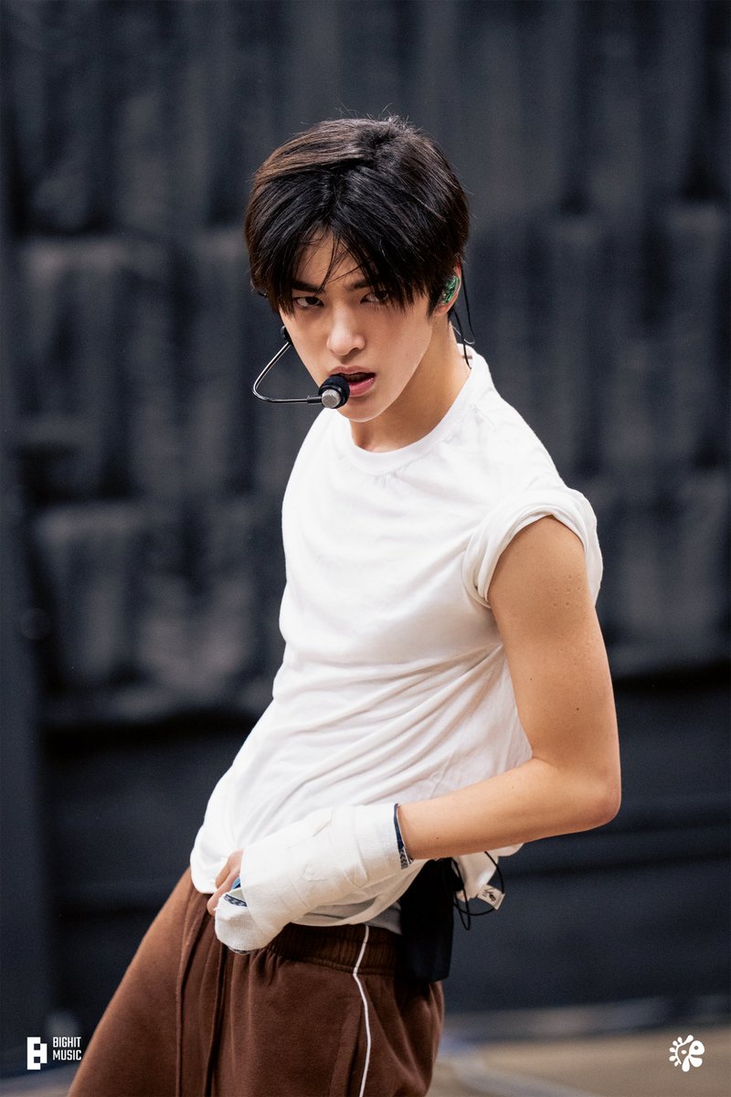keonhoguide's tweet photo. 2026 Lollapalooza Photo Sketch 📸

#KEONHO #건호 #CORTIS #코르티스 https://t.co/ZGAO5KptDX