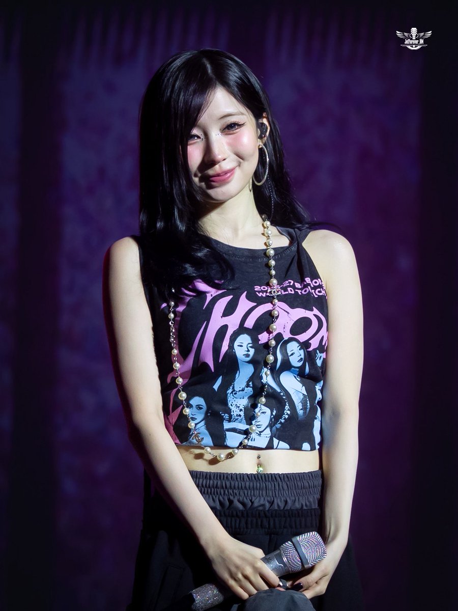 Jeff4everBM's tweet photo. 260910 Macao

Someone said she needs to show off her new pants🌚👖

#ASA #アサ #아사 #榎並杏紗
#BABYMONSTER #베이비몬스터 #ベイビーモンスター https://t.co/6d6zE5vrq2
