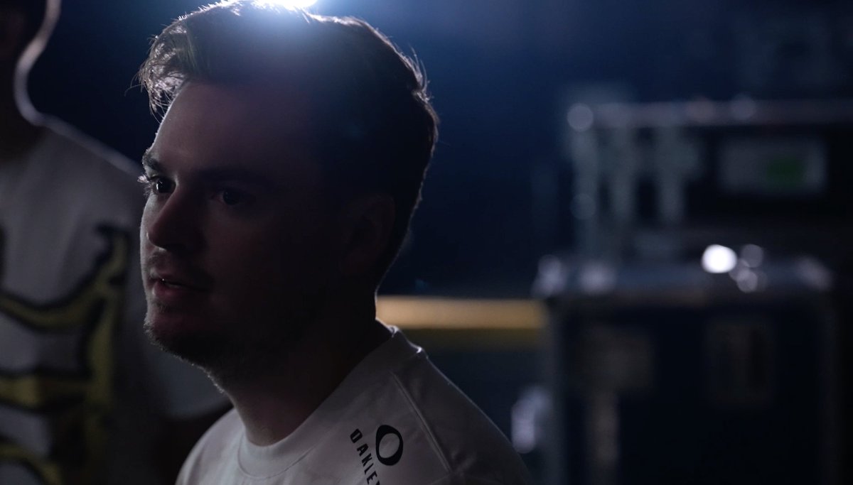 LAThieves tweet picture