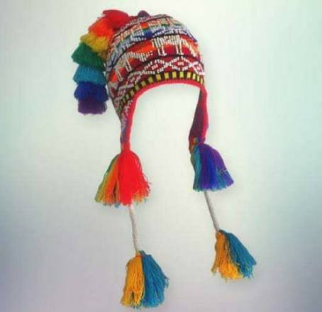 SacrisMemento's tweet photo. @shioshark Iunno why I imagine Py wearing one of these super colorful ponchos from here (they also like to add lots of pompoms to it) lil hat too https://t.co/uZnz1PD1of