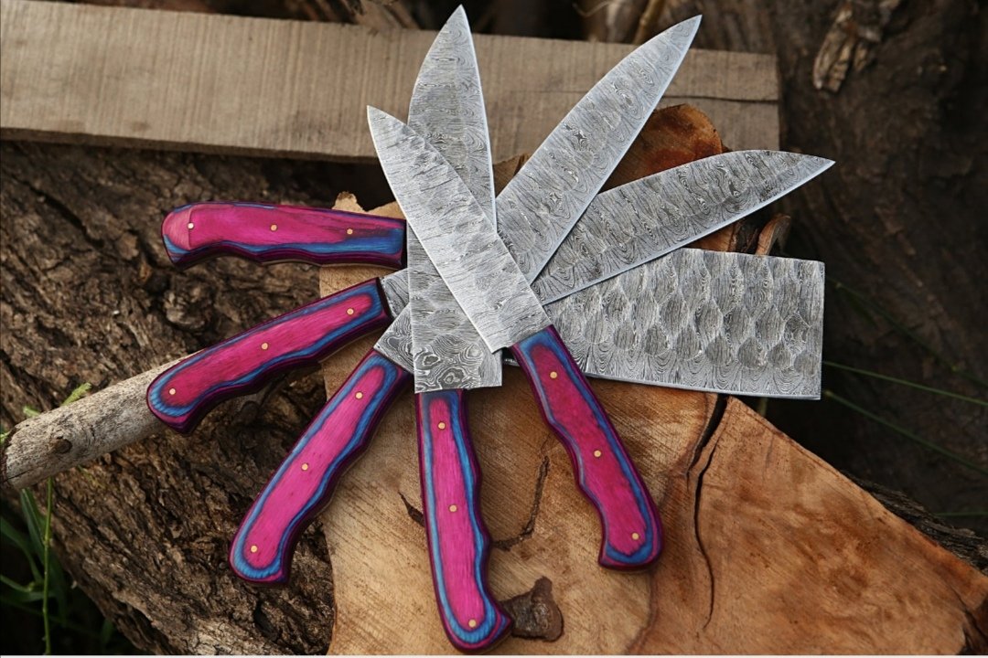 HouseOfBlades1's tweet photo. Hand-Forged 5-Piece Damascus Steel Chef Knife Set
Available for sale โ DM to order
Premium craftsmanship, razor-sharp blades & beautiful
Damascus patterns โ made for serious cooking.
#giftsforher #gifts #GiftIdeas #usa #chefknives #kitchenknives #knifeset #cheflife #chefknife https://t.co/oogYBd6r8N