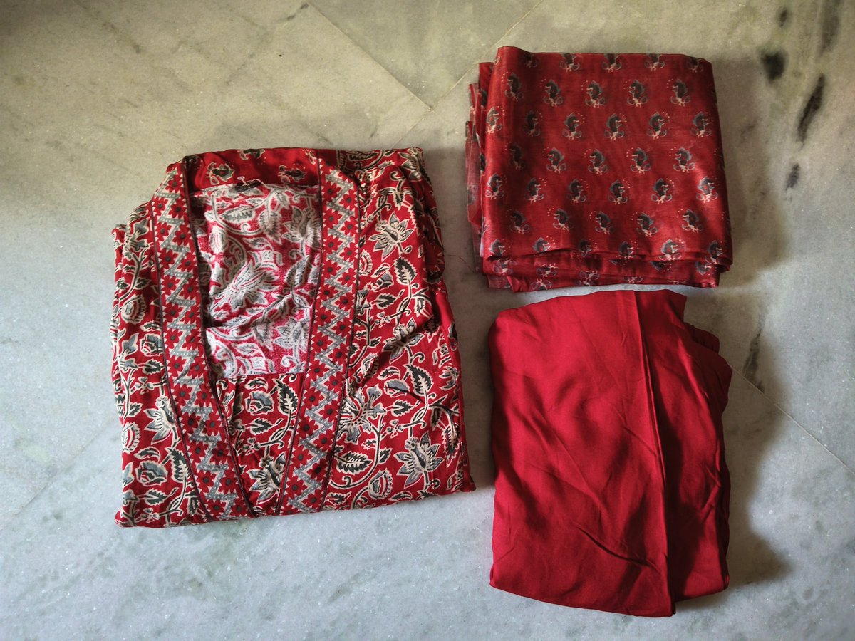 _roy_aditi_'s tweet photo. @AjioCares The Svaara kurta set in the Order ID : FN6633807433 was not picked up today by the courier boy as the mrp tag and brand tag is missing. Is it my fault if your seller delivers a used product without any tag? Why everytime I am ordering from Ajio, I am facing problems? https://t.co/9X5M9Gzfz5