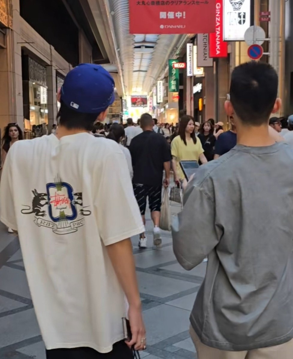 MybabyboyAlmond's tweet photo. Japan Trip… ถึงจะต่างปีแต่คนข้างๆก็ยังเป็นคนพิเศษคนเดิม 💙💚

#Almondbabybigboy #ProgressPassawish #AlmondProgress 

2025                                                    2026 https://t.co/uP9DeDIDzP