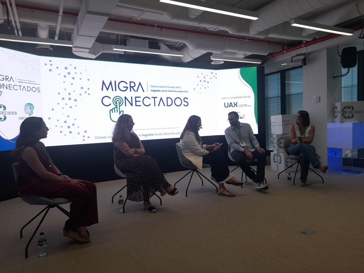 sedenered's tweet photo. #Migraconectados Concienciación social: reto pendiente de la migraña
¿Qué debemos cambiar para que la migraña deje ser una enf invisible? visibilidad y concienciación
🧠 Javier Camiña NRL
👩⚕️ Eva Cabrera enfermera
💙 Sonia Serrano paciente
👩⚕️ Rocío Belascoaín enfermera https://t.co/Q8Ysjhtue0