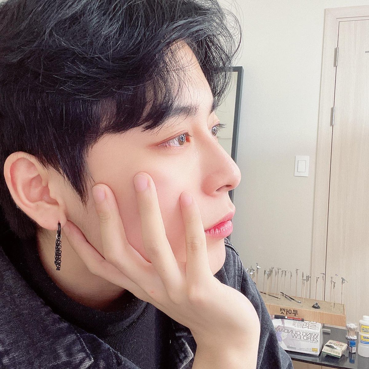 MengyuanLi96's tweet photo. 김싸울아비

#싸비 #라인업컴퍼니 
#ssabi #lineupcompany https://t.co/4CAQCqg5HX