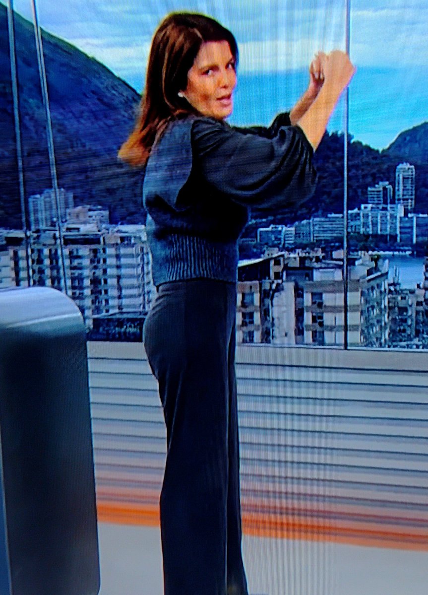LuanRio1's tweet photo. @ladygross + cedo no #RJ1 https://t.co/CnOuZ9xgE3