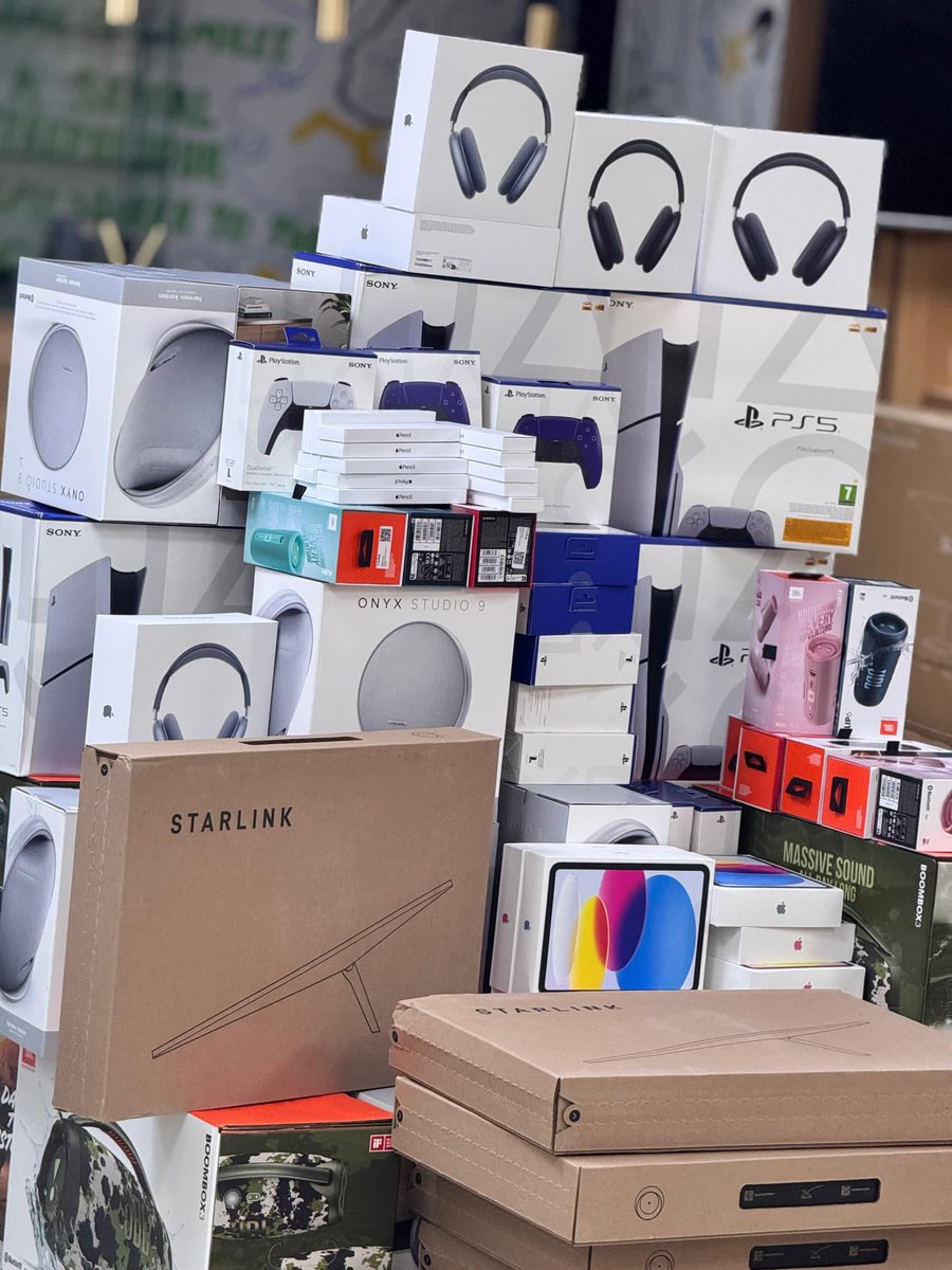 Dot_trades's tweet photo. @BellaShmurda BRANDNEW JBL &amp; ONYX SPEAKERS:

CLIP 4 - 70,000
CLIP 5 - 75,000
FLIP 6 - N135,000
FLIP 7 - N138,000
CHARGE 5 - N185,000
CHARGE 6 - N195,000
XTREME4 - N360,000
XTREME5 - N430,000 
BOOMBOX3 - N560,000
BOOMBOX4 - N670,000
STUDIO 9 - 285,000
TUNE520 - 55,000
TUNE770 NC -N100,000 https://t.co/0snFiHVZoq
