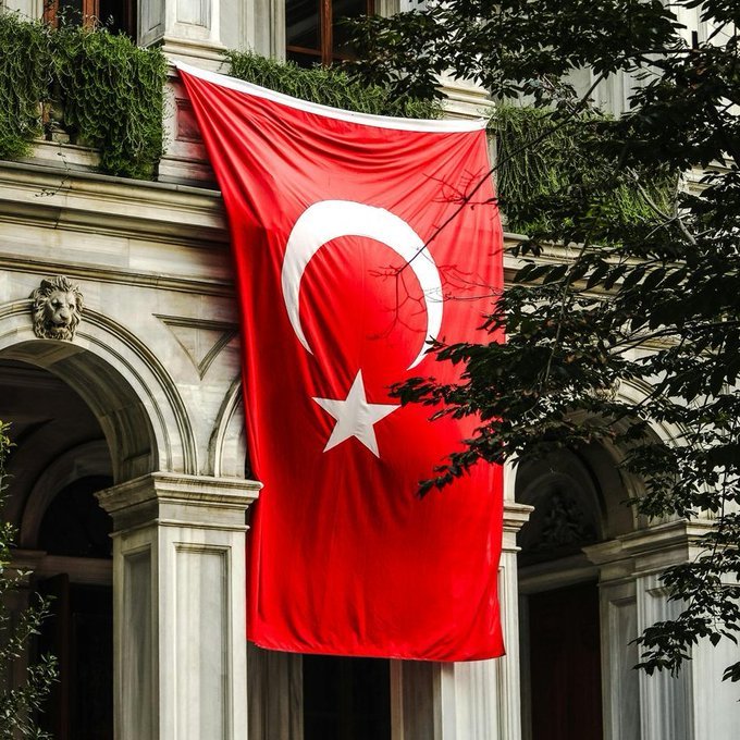 eliffcinar1's tweet photo. Iğdır'da askeri aracın devrilmesi sonucu 1 askerimiz şehit oldu, 2 askerimiz yaralandı. https://t.co/ZbOzkFqH8p