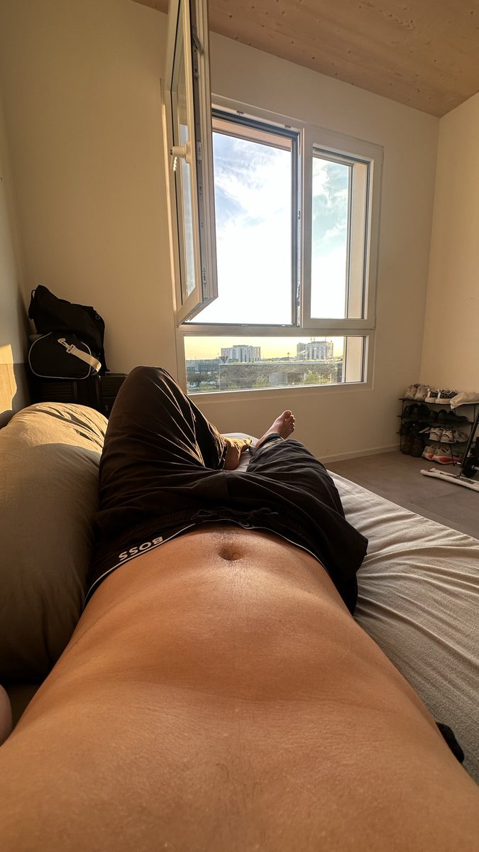 itshotab's tweet photo. Would you take my pants off if u saw me like this?🥵👀
To see more: https://t.co/LXLguFcGQX https://t.co/ZSlW46oJ9v