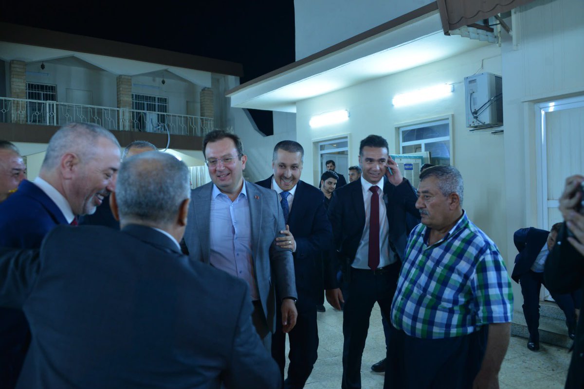 TC_ErbilBK's tweet photo. Mevlidler, Erbil’de Türkmen soydaşlarımızın kimlik ve kültürlerinin ayrılmaz bir parçası.

Bir kültür mirasımız olan Kayseri Çarşısı esnaflarından Sayın Diyar Talat ve ailesi tarafından tertiplenen mevlide katılarak, kardeşlerimizle bir araya gelmekten büyük memnuniyet duyduk. https://t.co/yXwYF8KMZl