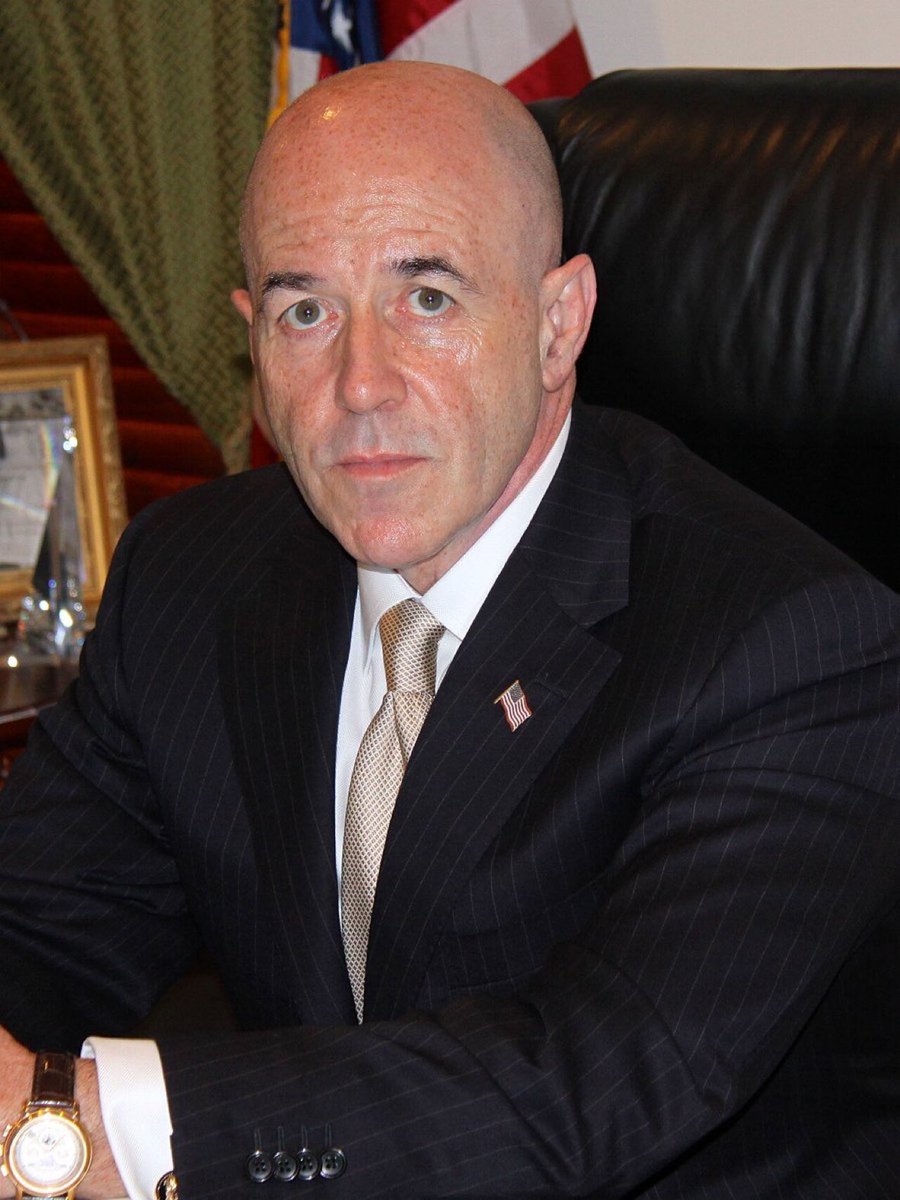 drhossamsamy65's tweet photo. ⛔️Dear followers, did you know that Bernard Kerik, the NYC Police Commissioner during 9/11 travelled to Israel two weeks prior to the events‼️

⛔️He received a $250,000 unconditional loan from Israeli billionaire Eitan Wertheimer and was paid $236,000 for two years rent from October 2001 by none other than Steve Witkoff, both of which he failed to declare.‼️

⛔️Wertheimer was on the Board of Governors for the "Jewish Agency", an organisation which surfaced in FBI files as the employer of Paul Kurzberg who was one of the "Dancing Israelis" arrested for celebrating with fellow Israeli employees of "Urban Moving Systems", a likely Mossad front.