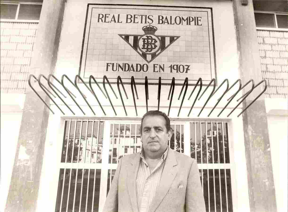 OdFutbolModerno's tweet photo. “Una cosa es el fútbol y otra el Betis. Si no existiese el fútbol, existiría el Betis”.
Pedro Buenaventura. https://t.co/k3Mq21HiqH