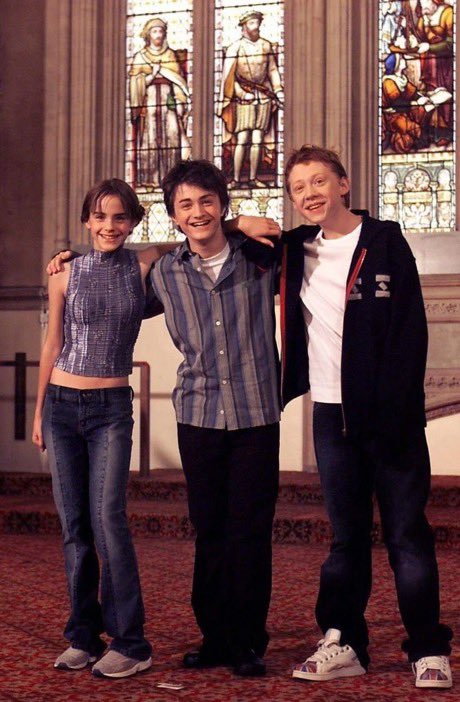 HarryPotterBrr's tweet photo. Emma, Daniel e Rupert em 2002 🥺 https://t.co/pR8G4PvYFo