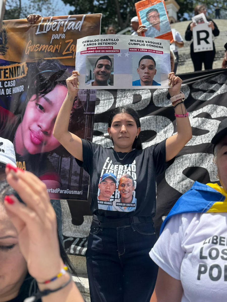 VoluntadPopular's tweet photo. Ni uno ni dos: QUE SEAN TODOS.

Libertad para todos los presos políticos en Venezuela. https://t.co/VdbfChDhio