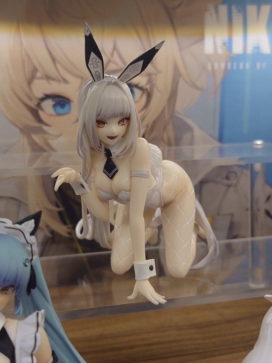code_alchemy's tweet photo. ブランのぬーすと取ってきました（＾ω＾）
かわよいですねぇ♪
ノワールも予定されてるから必ず取って並べて飾りますよん（＾ω＾） https://t.co/bGojqh68oQ