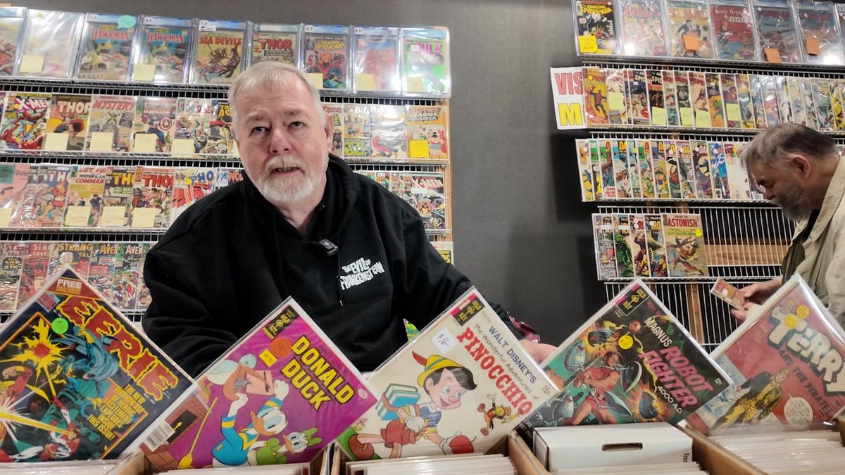 Queen_City_News's tweet photo. SUPER-HUMAN 💥| Rock Hill Comicon gave away autographed comics in the spirit of a late Upstate man. @AbsoluteLe 

👉 https://t.co/OYuHlgyAo4 https://t.co/g5gwE64smR