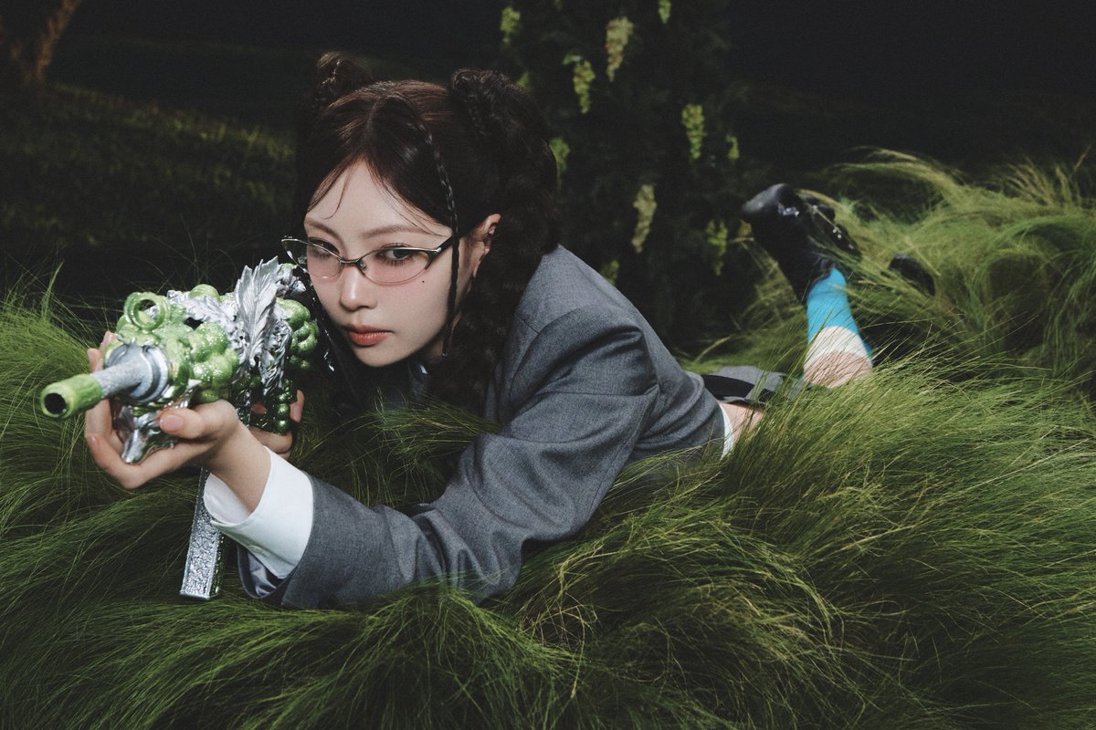 NiziU__official's tweet photo. NiziU(니쥬) "Sour Grapes" 
CONCEPT PHOTO🔫
#MAYUKA #마유카

🍇━━━━━━━━━━━━━⭒☆
NiziU(니쥬) Korea 1st Mini Album "Sour Grapes"
2026.09.28 MON 6PM (KST) Release

🎧Pre-Save "Sour Grapes"
https://t.co/JSvNDNzQLL
☆⭒━━━━━━━━━━━━━🍇

#NiziU #니쥬
#SourGrapes
#NiziU_SourGrapes