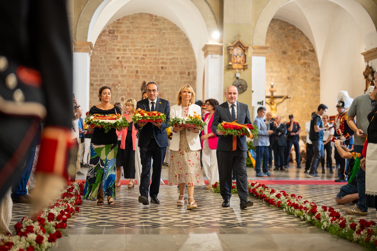 carlosprietogo's tweet photo. Un any més, he participat en l’ofrena floral a la tomba de Rafael Casanova, a Sant Boi de Llobregat.

Una jornada per recordar la nostra història, reivindicar la memòria i celebrar tot allò que compartim.

Ho he fet acompanyat de l’alcaldessa, @LluisaMoretSabi; el president del @parlamentcat, @joseprull; i les conselleres @aliciarll i @eniubo, entre altres autoritats.

Gaudiu d’una bona #Diada2026!