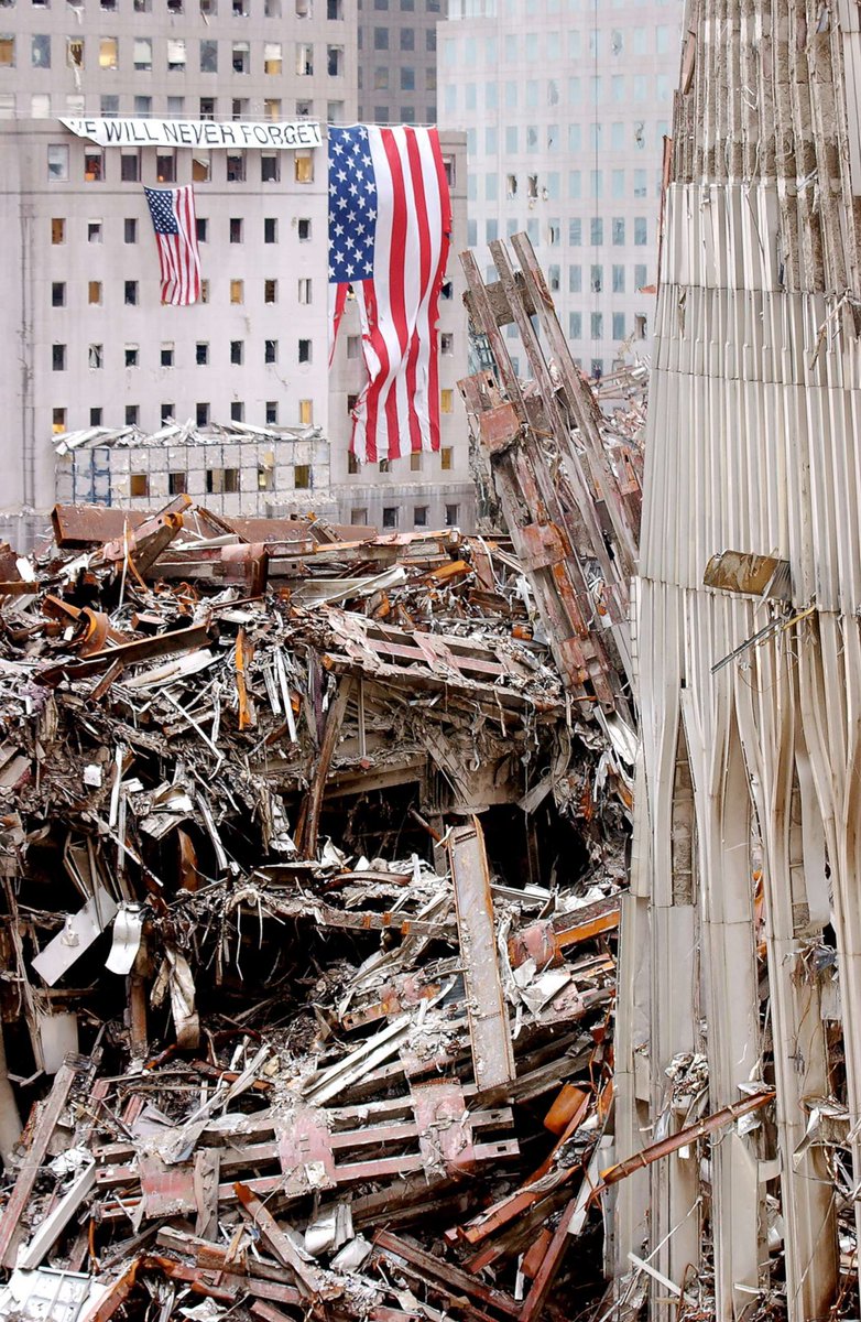 PatWolf's tweet photo. September 11, 2001.
Twenty-five years.
2,977 dead.
Never forget. https://t.co/Bczv9XjYje