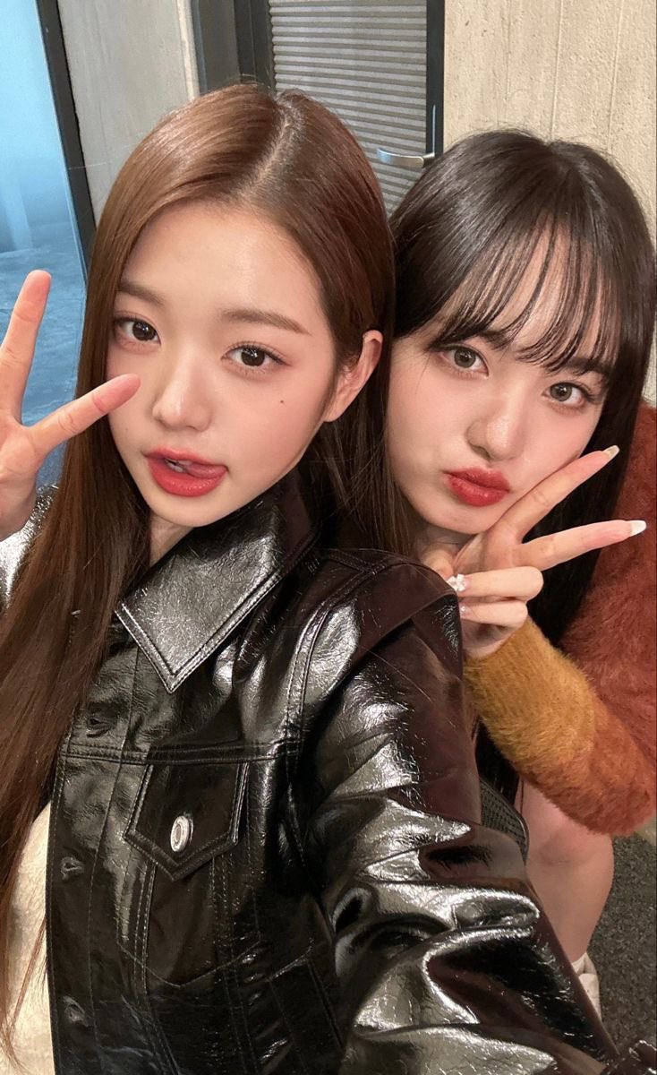 hyearinie's tweet photo. #younglizmissinghours https://t.co/M6uYoiVOqD