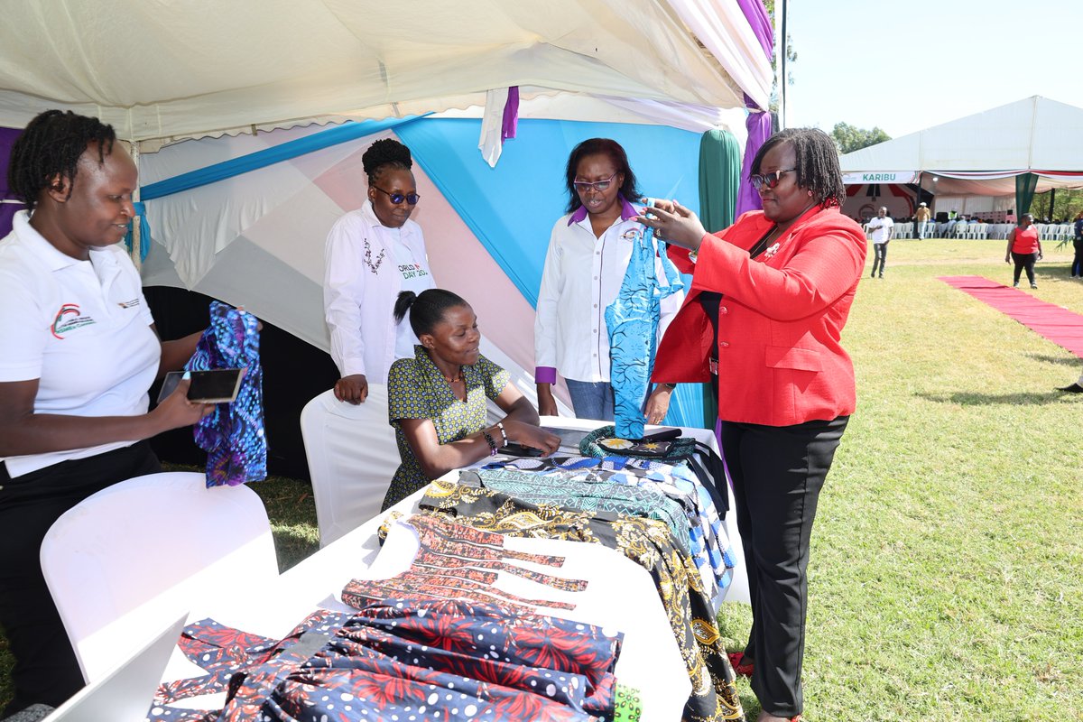 UwezoFund's tweet photo. Uwezo Fund has reaffirmed its commitment to empowering women, youth and PWDs thro' expanded access to affordable finance, markets &amp; enterprise devpt. opportunities at the 7th  Public-Private MSMEs Dialogue  Nakuru Edition held at the Agricultural Training Centre (ATC)
@plengpani https://t.co/tPEkkVFBkW