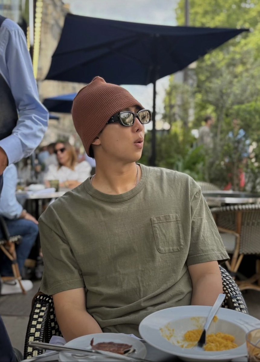 blkaim's tweet photo. @btschartsxdaily # HAPPYRMDAY
# HappyBirthdayRM
# HappyBirthdayNamjoon
# JoonieverseDay
# MuseOfWorldRM
# BeyondTheVerseRM
# AutumnBloomRM
# WorldLovesRM
# WeLoveRM
# OurJoyRM
# OurRightPlaceRM https://t.co/CHmX6PWFRZ