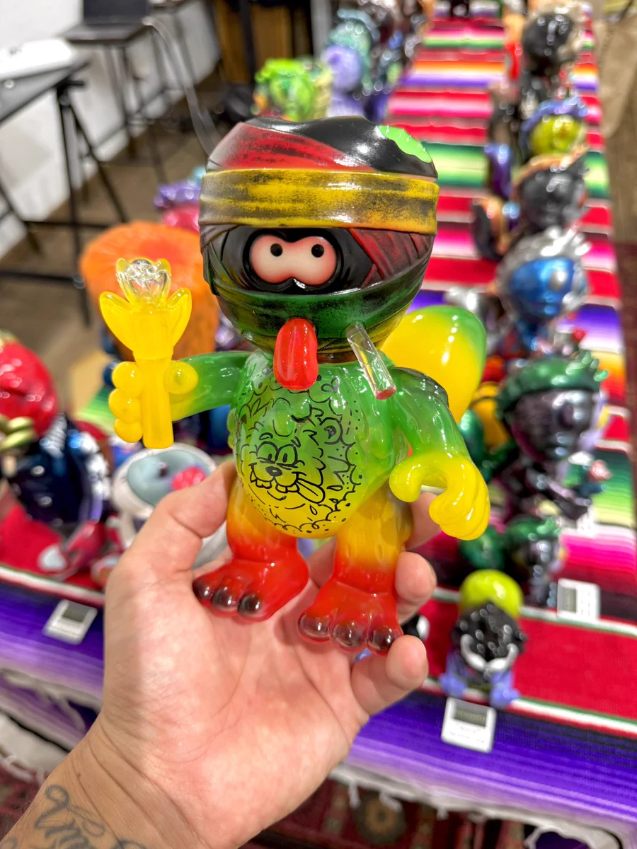 BlackBook Toy on X: 
