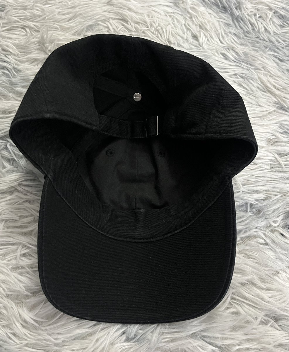 _sertid1's tweet photo. หมวก nike สีดำ แท้ ดำสนิท ไม่มีตำหนิ

free size 
ราคา 390 บาท

#หมวกมือสอง #ส่งต่อnike  #หมวกnike #ส่งต่อหมวก #ส่งต่อstylist https://t.co/0mWakKvpER