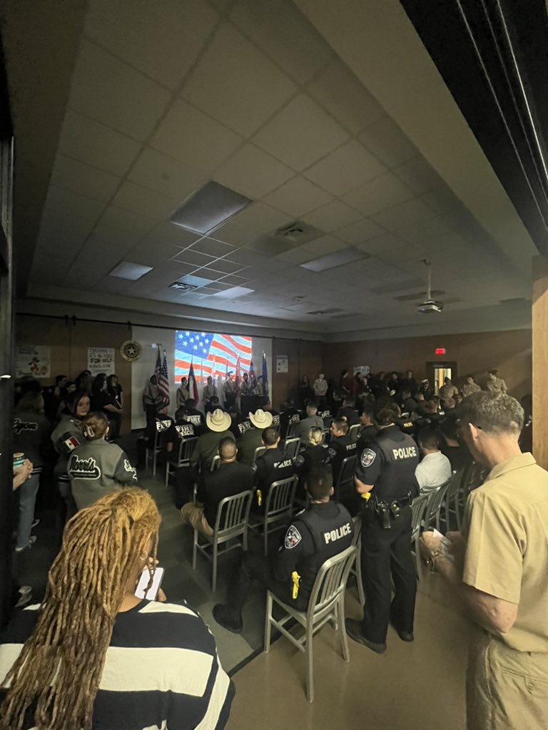 NDNBB_'s tweet photo. Today we honor and remember those who made the ultimate sacrifice. Proud and honored to be able to support our local heroes at the annual first responders breakfast at Waxahachie High School! 🇺🇸

#Historic #OneTribe https://t.co/jtXaywMccZ