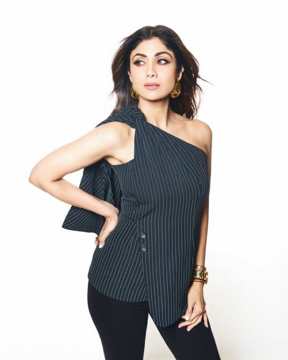 muthalbo's tweet photo. Shilpa Shetty
#Shilpa #ShilpaShetty https://t.co/WEdyECcJqd