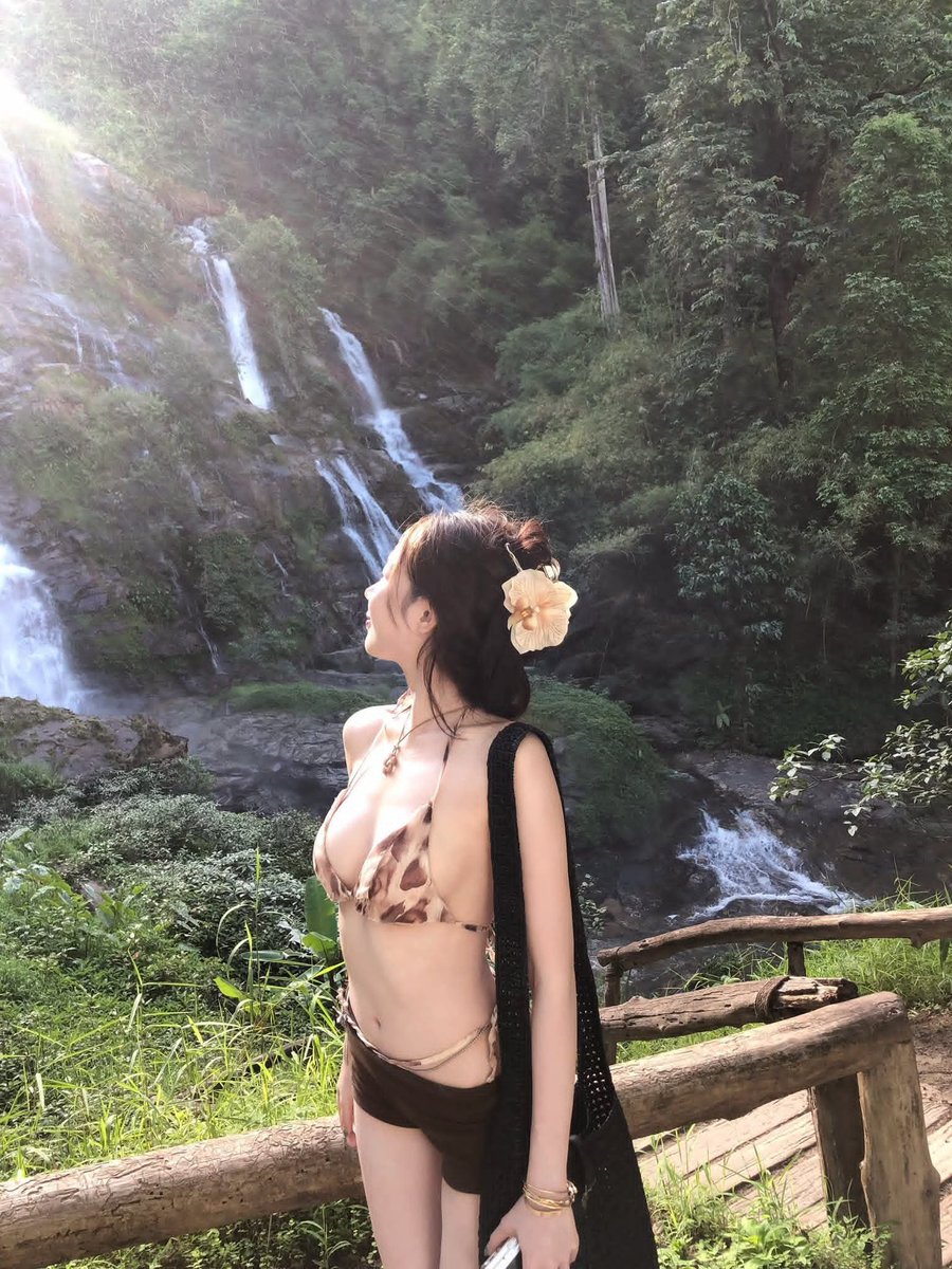 sonhfcx's tweet photo. เห็นซ้อละเงี่ยนเลย https://t.co/kkkMbWzRIt