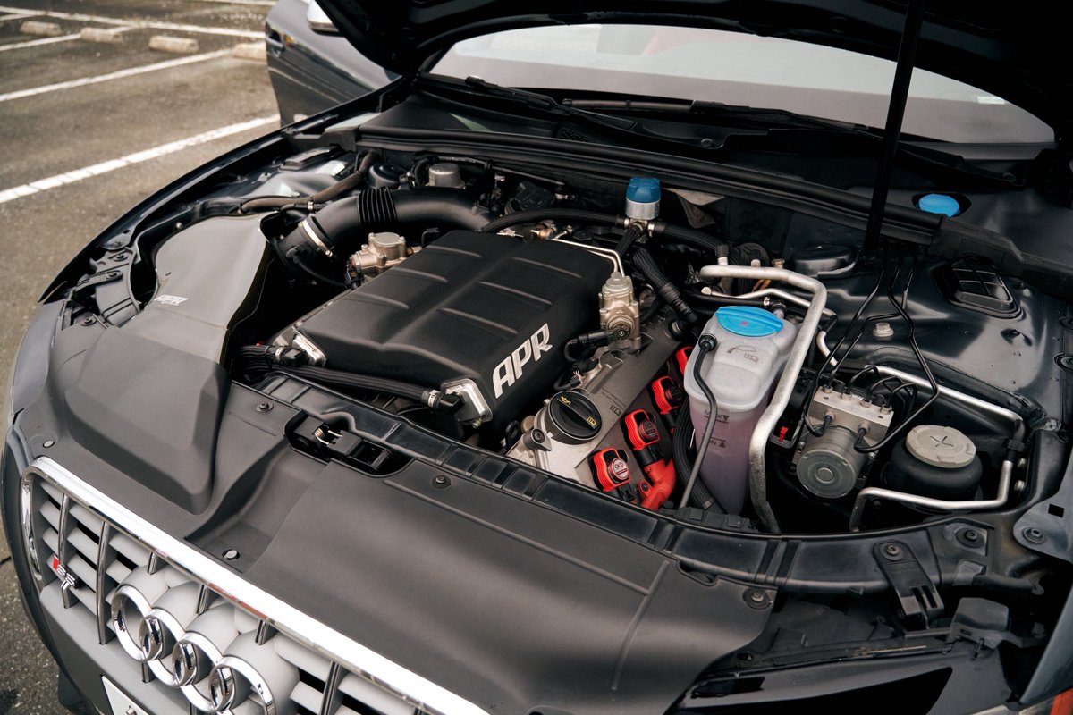 itsukimiyazaki's tweet photo. 【売ります】

アウディ S5 V8 4万キロ台
車検R9年6月まで

♦︎APRスーパーチャージャーキット装着
♦︎足回り、お金掛けすぎ

水漏れ修理済みで、そんな安くて良いの…流石にカスタム費用聞いたらドン引きするよ…と言う価格です。

この車両に関して、価格はDMにてご案内させていただきます！！DM待ってます。

#車売ります