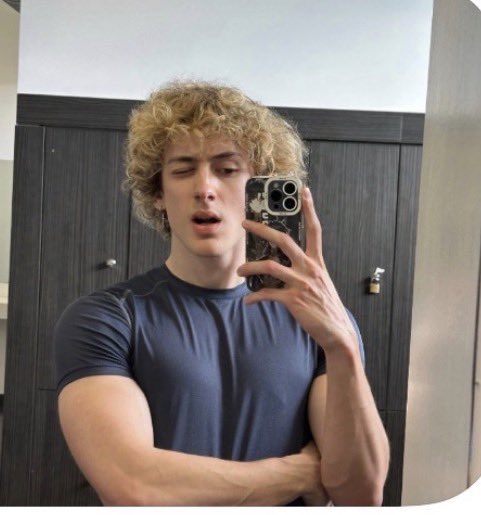 jamesedward0001's tweet photo. We are all Gay Right LGBT 🏳️‍🌈 🏳️‍⚧️🍆💦 https://t.co/rVlZ9cxbMh