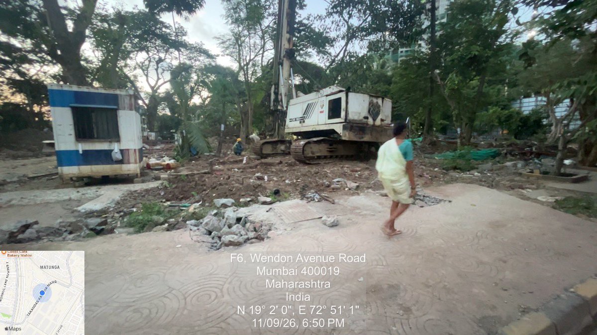 FernandoReedan's tweet photo. No Safety Barriers
@andplofficial risking the life of pedestrians.
#adani #pranavadani #aksardana #safety #dharavi @AdaniOnline @aksardana @PranavAdani @VarshaEGaikwad @mybmcWardGN @mybmc @CMOMaharashtra @Shivsenaofc @BJP4India @AshwiniBhide @MumbaiPolice @mieknathshinde @Dev_Fadnavis @mnsadhikrut @INCIndia @RRPSpeaks @SunetraA_Pawar