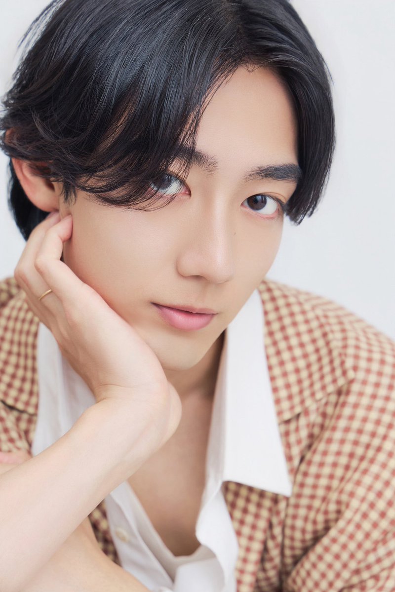 Emo_miu's tweet photo. ＼Emo!映画インタビュー／
#八村倫太郎×#増子敦貴×#駒木根葵汰
映画『ホーム スイート ホーム』💜
チェキプレも【エモ写真23枚】

仲良し3人組が共演「この3人だから、みたいな部分により愛着を感じます」
🔗https://t.co/hgznU03UoV

@homesweet_movie
#ホームスイートホーム
#WATWING #GENIC #Emomiu https://t.co/6wC05S3Pk7