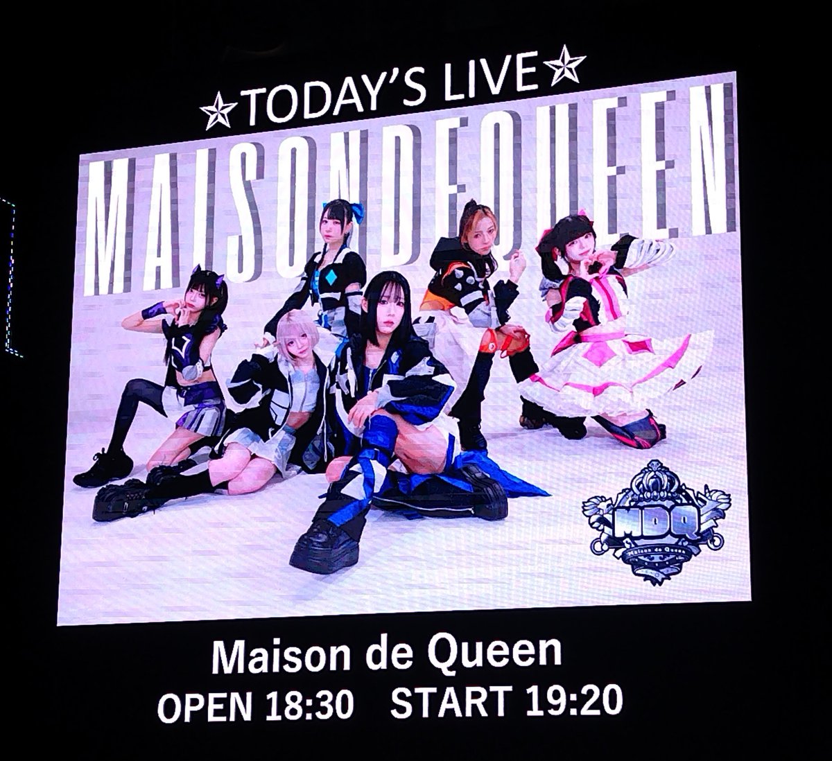 oo_Bauer's tweet photo. 新宿
Zepp Shinjuku
Maison de Queen  
The FIRST ASIA TOUR 2026 

今日はMaison de Queen初のアジアツアー 日本ファイナル公演でした😀バンド編成で、爆音で盛り上がりました😅新衣装に新曲の初披露もあり、アンコールを含めて2時間、楽しかったです😂最後にお約束？の重大発表もありました🤣 https://t.co/ukpZff0MMs