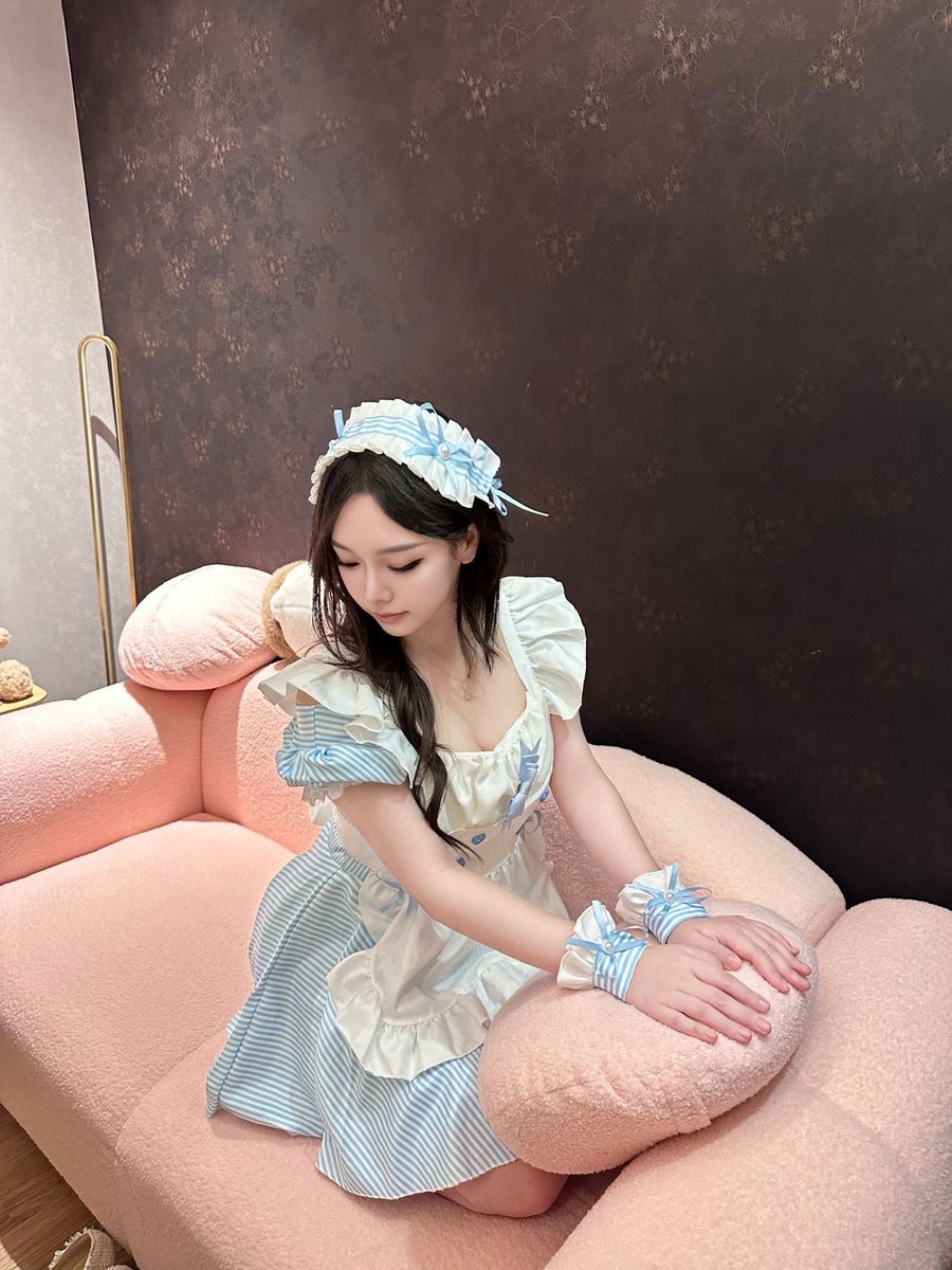 sxxzzfj's tweet photo. 新人久久 04 165 C https://t.co/EMCe33vv8h
