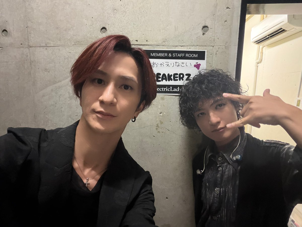 DAICHI_MTD's tweet photo. BREAKERZ LIVE TOUR 2026 RETURNZ -GO-
名古屋Electric Lady Land

名古屋すごいエネルギーでした！ありがとうございました！名古屋は実家からよく遊びに行ってたので、やっぱり地元帰ってきた感あります！

明日は大阪、攻め攻めでいきましょう！ https://t.co/TWZyUr3mmg
