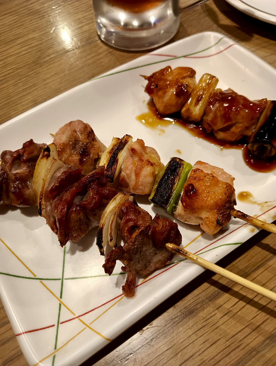 alotusroot's tweet photo. 羊食いたいけど、でもなんか気分じゃない。そんな時はやっぱり、ねぎまだろう。 https://t.co/fmNQK9RlIo