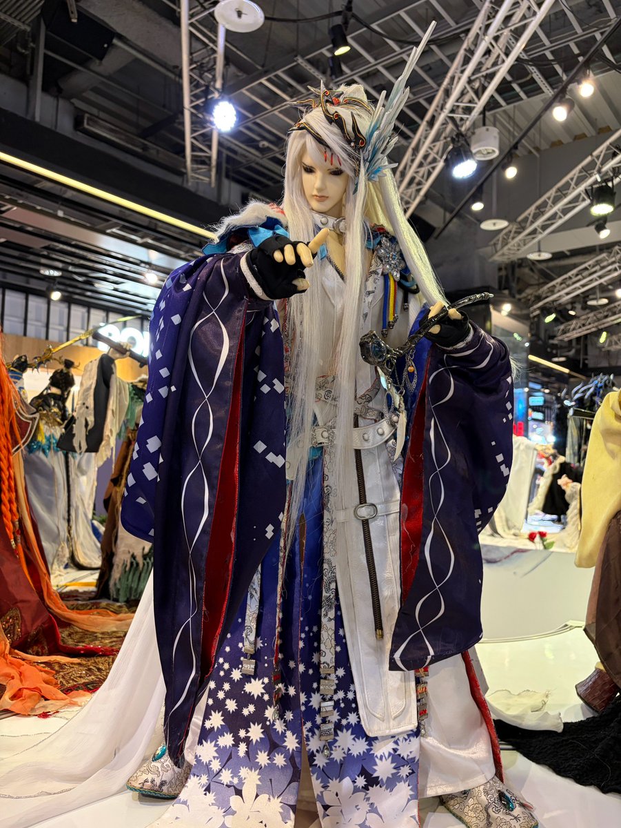 PILI_JAPAN1985's tweet photo. 『Thunderbolt Fantasy 東離劍遊紀』10周年記念ポップアップストアin台湾はいよいよ明日開催いたします。！
特撮人形の展示をはじめ、イベント記念グッズや台湾限定アイテムも多数登場します！お見逃しなく✨
詳細・予約商品はこちら→ https://t.co/xrsCAvI3uE
【開催概要】 
●場所：三創生活園區 1F 十二立方 
●期間：2026/09/12 〜 10/12 
●時間：11:00〜21:30
#サンファン #サンファン10周年 #東離劍遊紀
