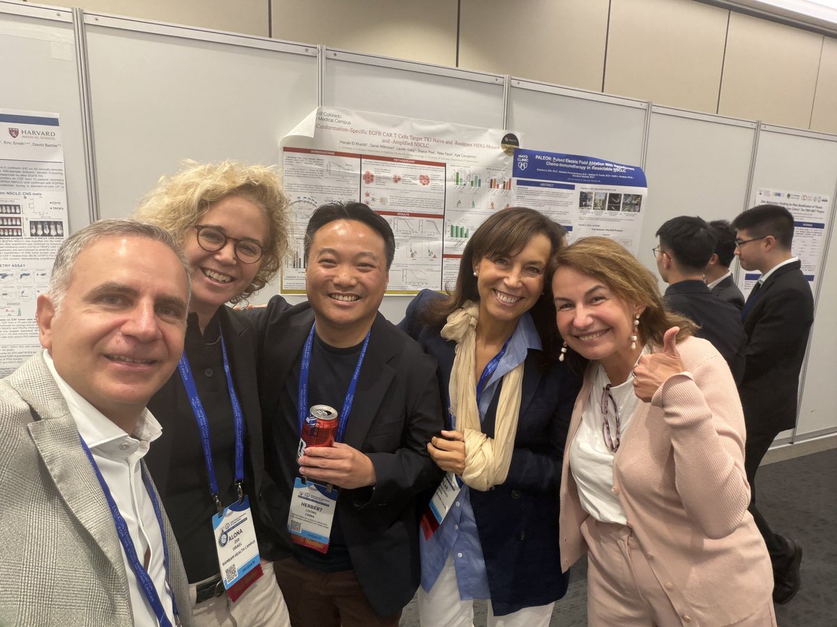 herbloong's tweet photo. A couple of #happy #Wefies 📸 at @IASLC #WCLC26 🇰🇷. Looking forward to the formal start of events tomorrow! See you all bright and early! @ZerAlona @abcduke @g_mountzios @marinagarassino #AaronTan #DaisyMak and many others! https://t.co/ycGCgQwUMR