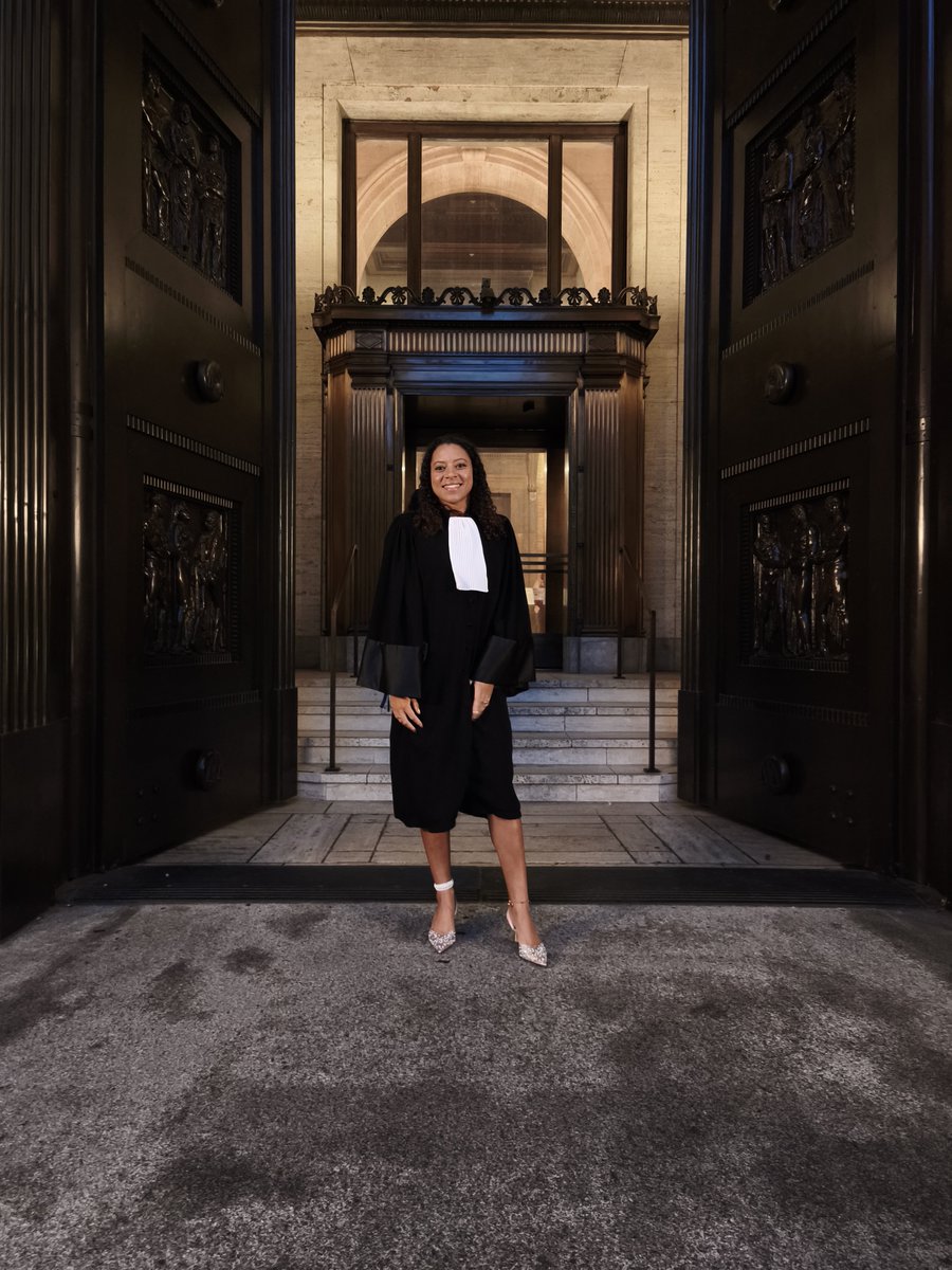 MayaSaxemard's tweet photo. Très heureuse d'avoir remporté le concours international d'éloquence organisé par le Barreau de Montréal,

Immense joie d'avoir foulé le sol québécois et d'avoir participé à cette magnifique rentrée du Barreau de Montréal ! https://t.co/ilWWvpa9Uw