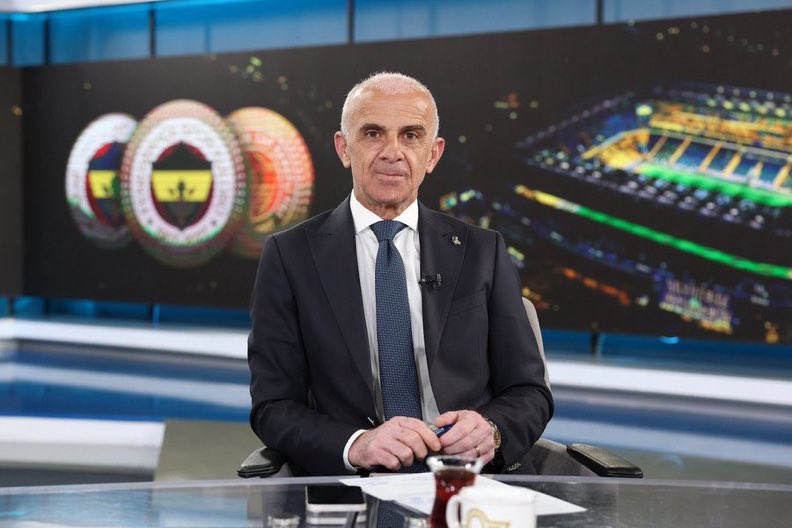 derinkostebekk's tweet photo. O koltuğa liyakat ile gelmedin, sırf eski topçular derneği mutlu olsun diye geldin. Umarım şu yaşanan rezaletten birazcık olsun sorumluluk alıp, gurur gösterip istifa edersin.

#OğuzÇetinİstifa https://t.co/zGm66PjHaE