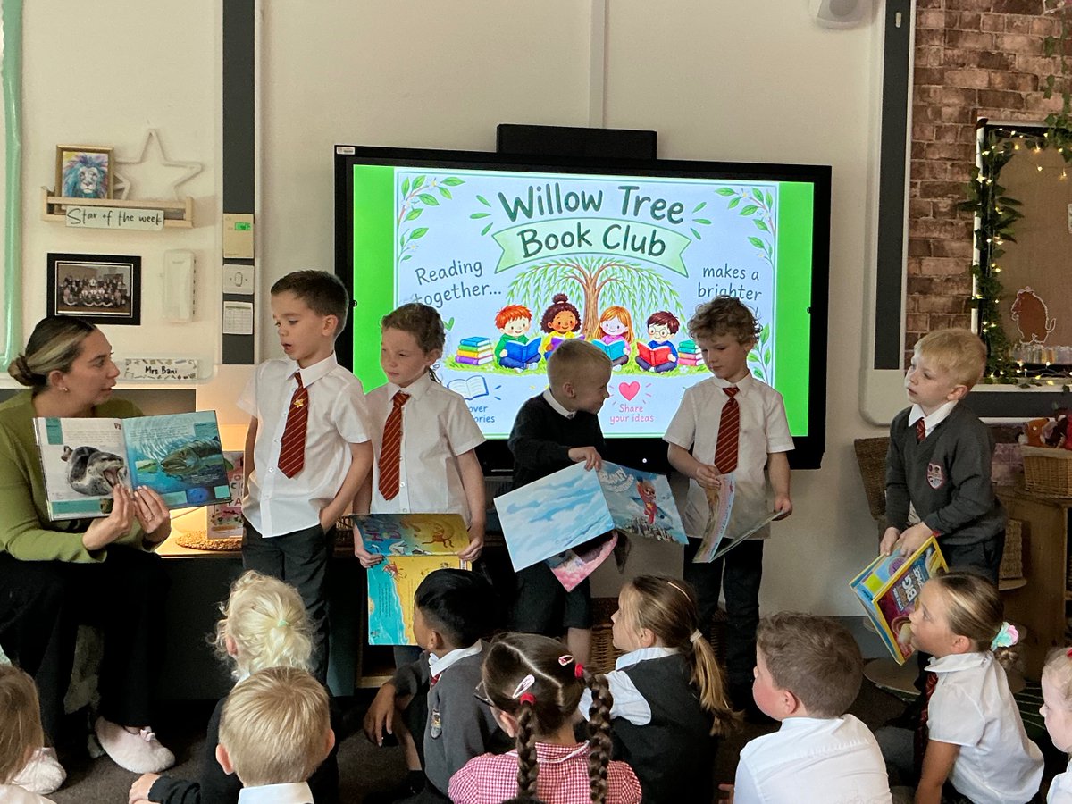 willowtreeclass's tweet photo. This afternoon we had our first book club in Willow tree. We shared books from home that told us more about each other. We had books about favourite foods, favourite animals and even books that had Willow tree children inside them ! 📚📖✨ https://t.co/5rYiXcNFXu