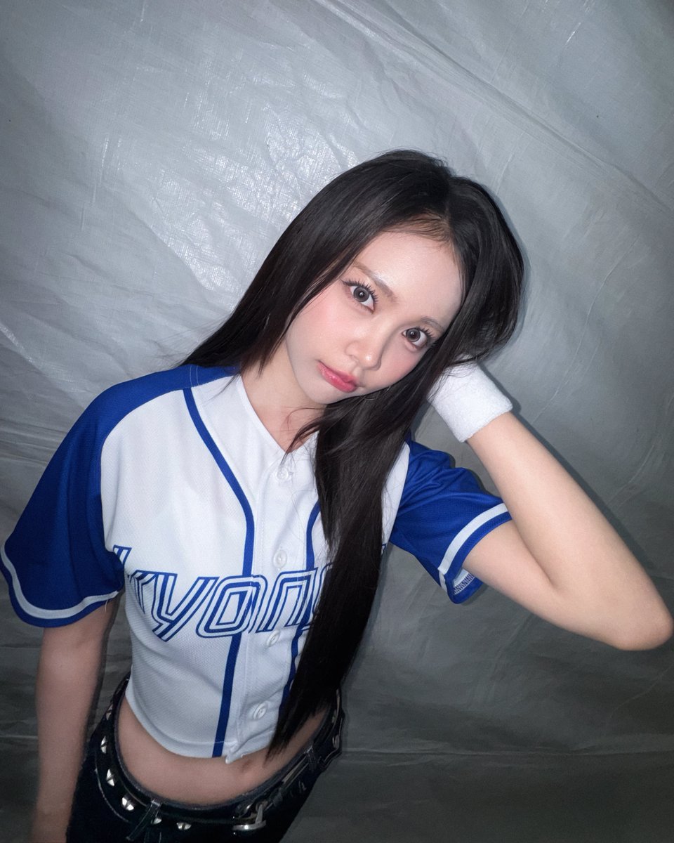 yerisgood's tweet photo. #CARMEN instagram update 💙 https://t.co/TXjFht0mmd