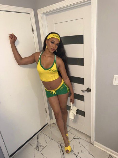 ts_blasian's tweet photo. Ts and proud🥰 👅 💦 #ts #trans https://t.co/gpxIlu8UT5