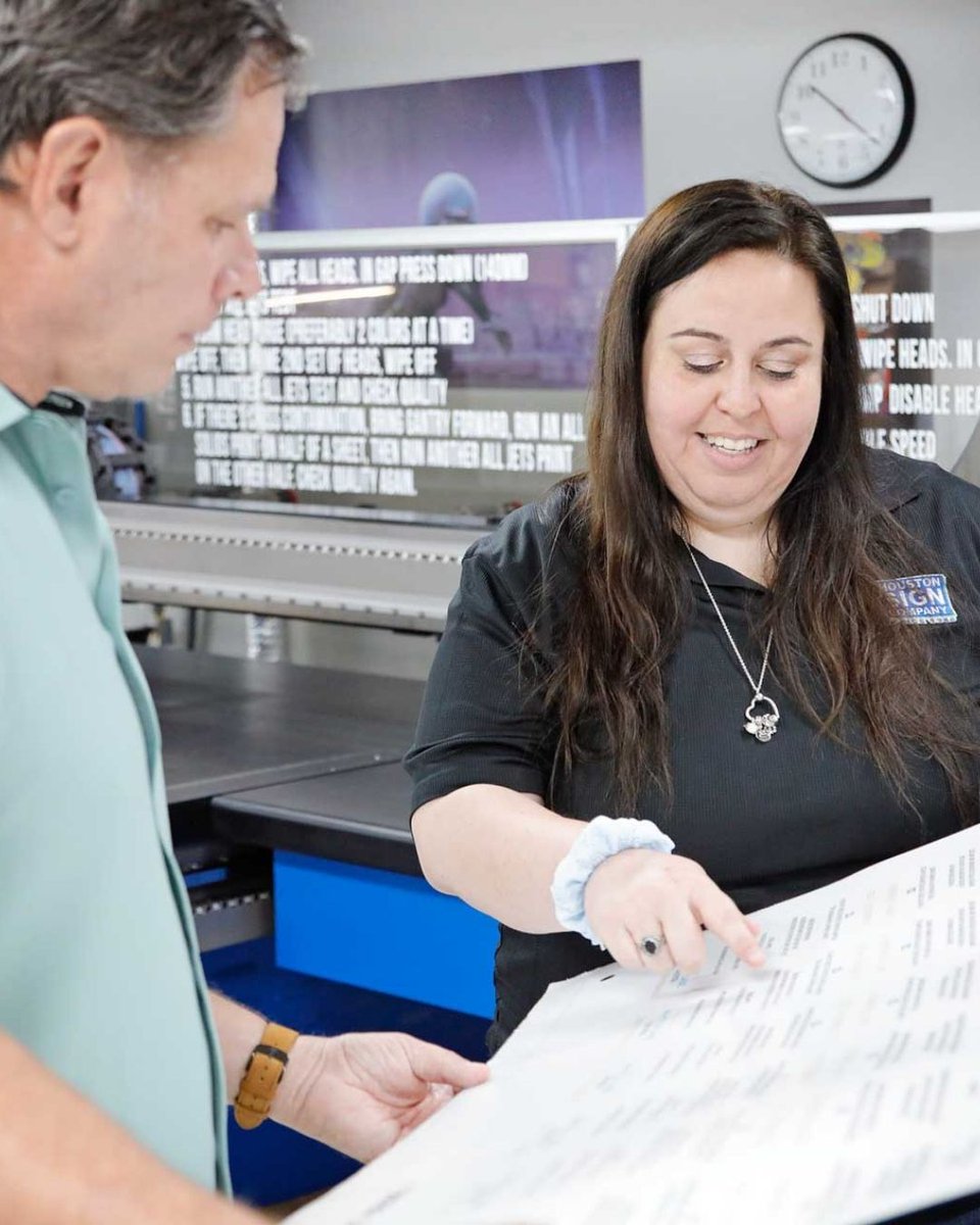 HoustonSignCo's tweet photo. At Houston Sign Company, we love working alongside our clients to bring their ideas to life. From initial design ideas and material selection to printing and final installation, we work together to make the entire process smooth. https://t.co/WSmO9o7o2N or call 713-662-3123. https://t.co/flIgy0Nbnr