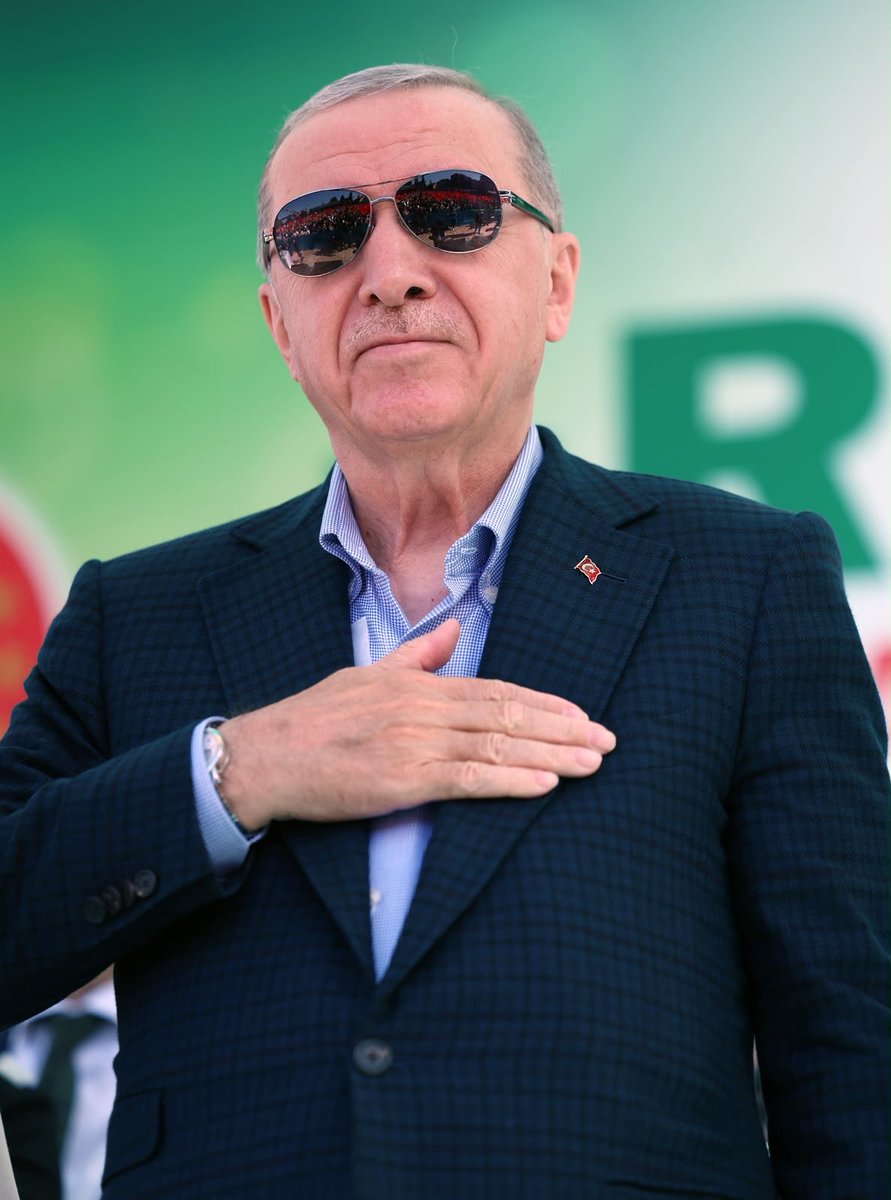 eyupkadirinan's tweet photo. 📍Rize

Cumhurbaşkanımız ve Genel Başkanımız Sayın Recep Tayyip Erdoğan’ın katılımlarıyla Rize’de Yapımı Tamamlanan Yatırımların Toplu Açılış Töreni'ni gerçekleştirdik. 

Millet bahçesinden, TOKİ konutlarına, futbol sahalarından yurtlara kadar birçok projenin yer aldığı toplam 10 milyar liralık yatırımların Rize’miz için, Rizeli hemşehrilerimiz için hayırlı olmasını temenni ediyorum.